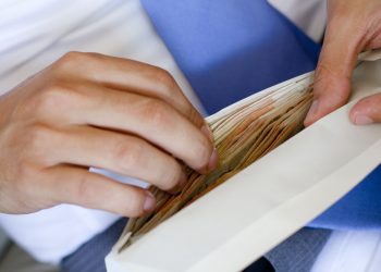 Dva policajca u BiH na svojim računima skupili mito od 1,1 milijun KM