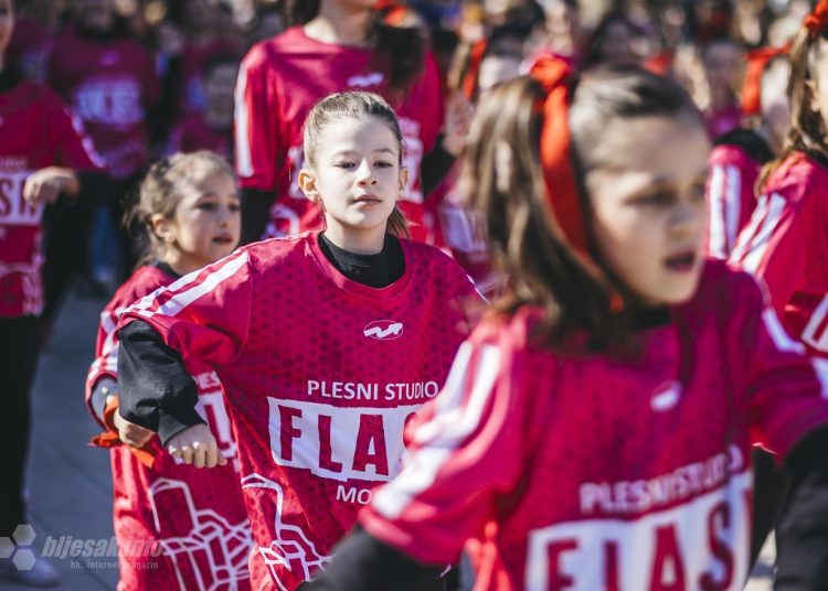 (FOTO) Mostar ustao protiv nasilja: Održana akcija “One Billion Rising”