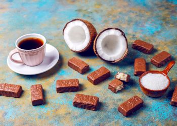 RECEPT: Od 4 sastojka napravite domaće Bounty čokoladice za manje od 30 minuta!