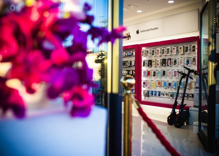 IQ MOBILE u Širokom Brijegu otvorio novo upravno sjedište i ekskluzivni shop