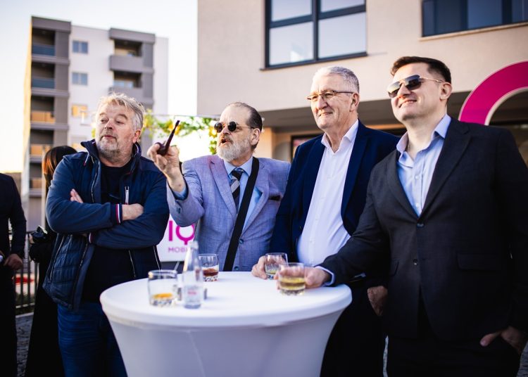 IQ MOBILE u Širokom Brijegu otvorio novo upravno sjedište i ekskluzivni shop