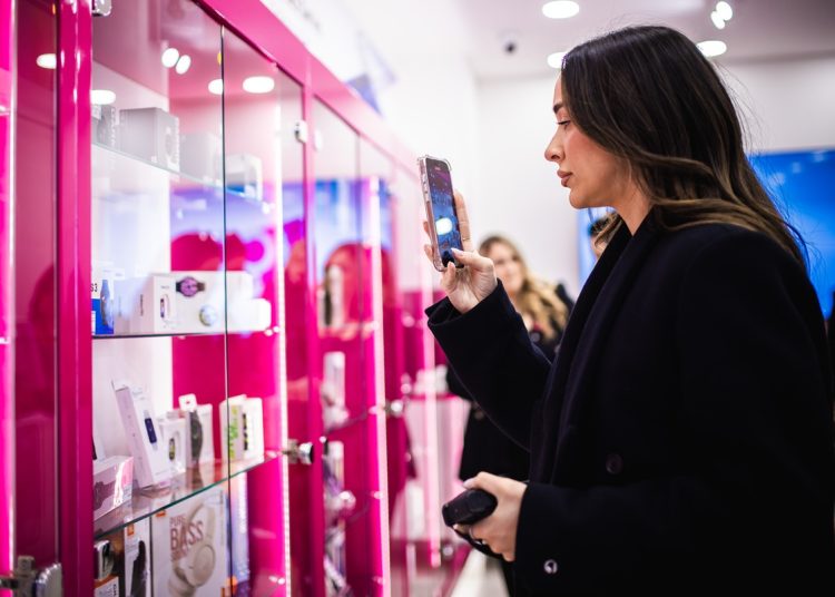 IQ MOBILE u Širokom Brijegu otvorio novo upravno sjedište i ekskluzivni shop