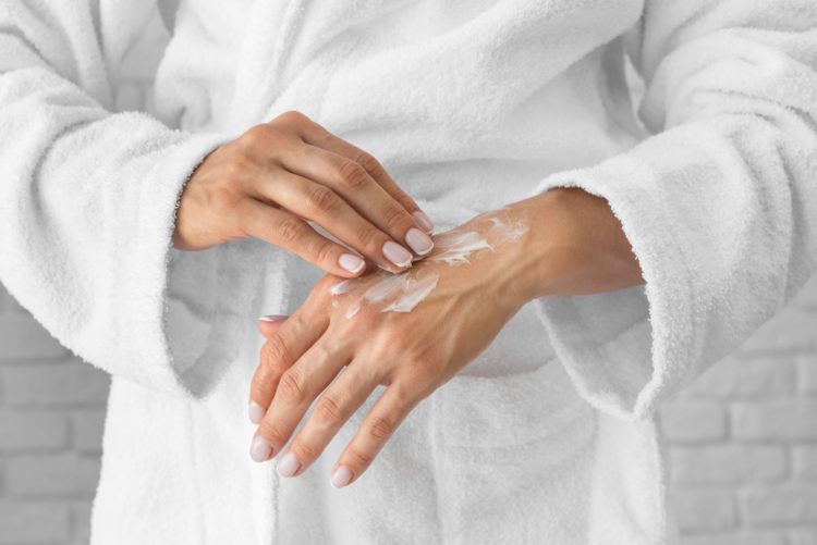 Evo zašto je važno zaštititi ruke SPF kremom