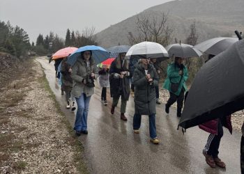 Mostar: Križni put za nerođene