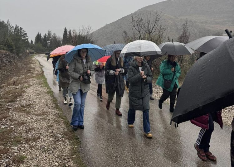 Mostar: Križni put za nerođene