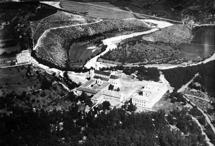 Pogledajte fotografiju crkve na Širokom Brijegu iz 1939. godine