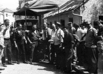 Detalj iz prošlosti Širokog Brijega: Lovci se vesele uz harmoniku