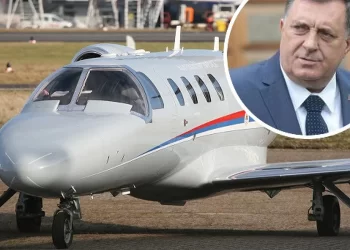 Dodikov misteriozni let: Zrakoplov sletio, ali gdje je Dodik??