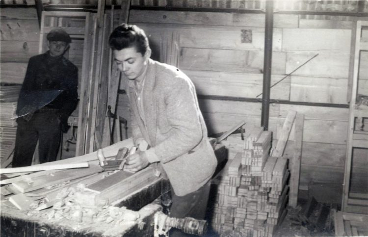 Detalj iz prošlosti Širokog Brijega: Stolarija iz 1960-ih