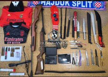 Policija zaplijenila uoči Lige prvaka Hajdukov šal, mačete, puške i pištolj