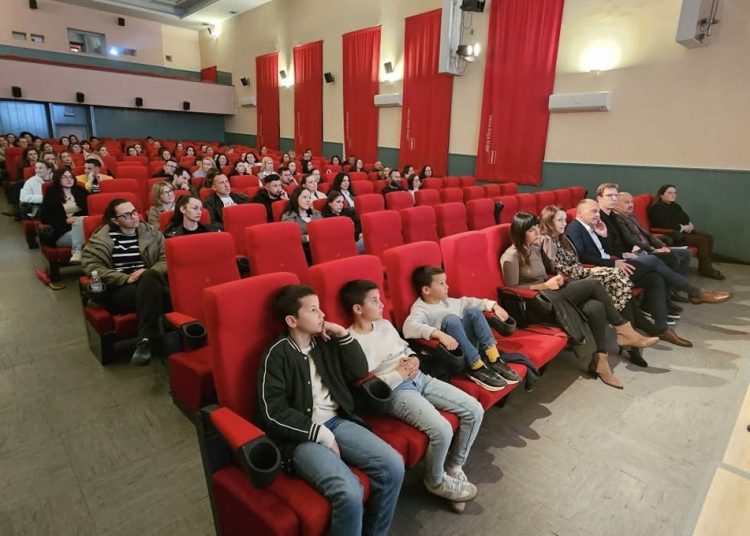 Široki Brijeg: Održano predavanje za roditelje “Reci mi i sigurno ću zaboraviti”