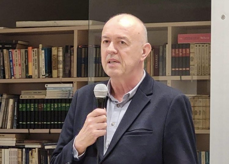 Široki Brijeg: Igor Vukić predstavio novu knjigu o Jasenovcu
