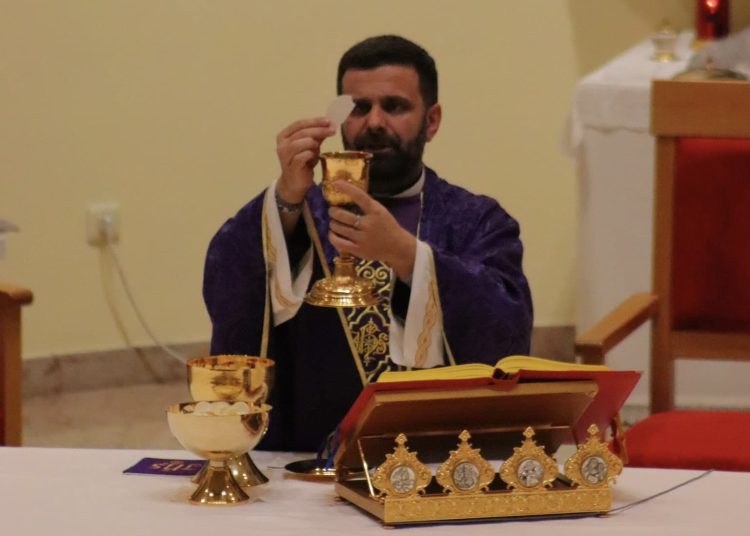 Foto: Franjevački samostan i Župa sv. Ante Padovanskog Humac