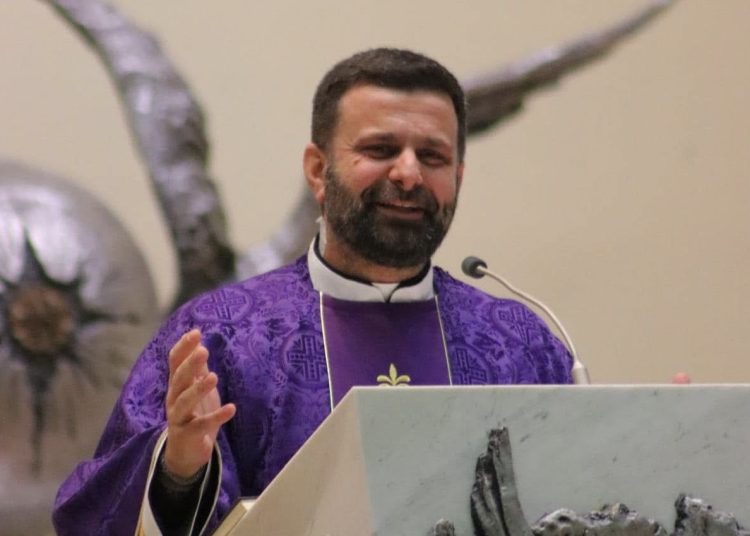 Foto: Franjevački samostan i Župa sv. Ante Padovanskog Humac