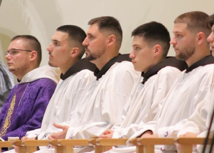 Foto: Franjevački samostan i Župa sv. Ante Padovanskog Humac