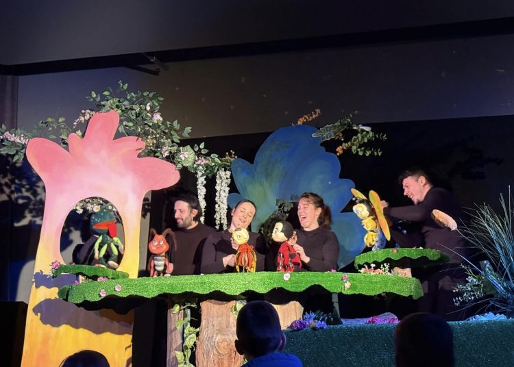 Širokobriješko kino pretijesno za roditelje i djecu na predstavi ”Umišljena bubamara”