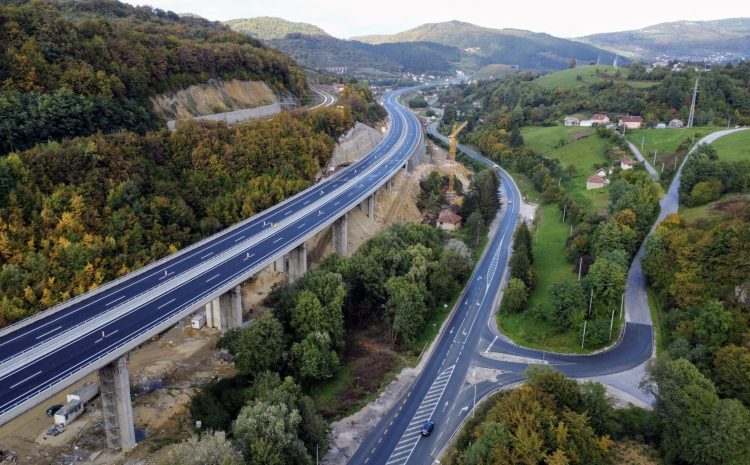 Vlada FBiH izdvojila 257,5 miliona KM za izgradnju puteva: Evo koji projekti dobivaju novac