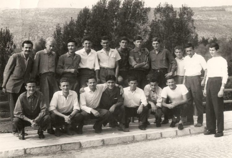 Iz prošlosti Širokog Brijega: Nogometaši Mladosti na putu za Metković