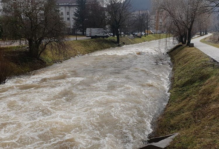 Izdano upozorenje za moguće poplave i bujice u Hercegovini