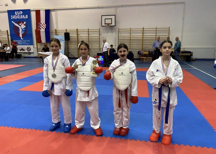 Karate klub Široki na Kupu Jadrana osvojio 29 medalja