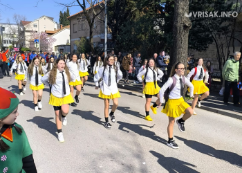 Karnevalska povorka na ulicama Mostara