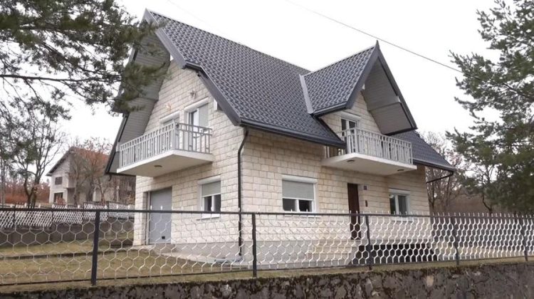 Livanjskoj obitelji kojoj je izgorjela kuća, sumještani kupili novi dom