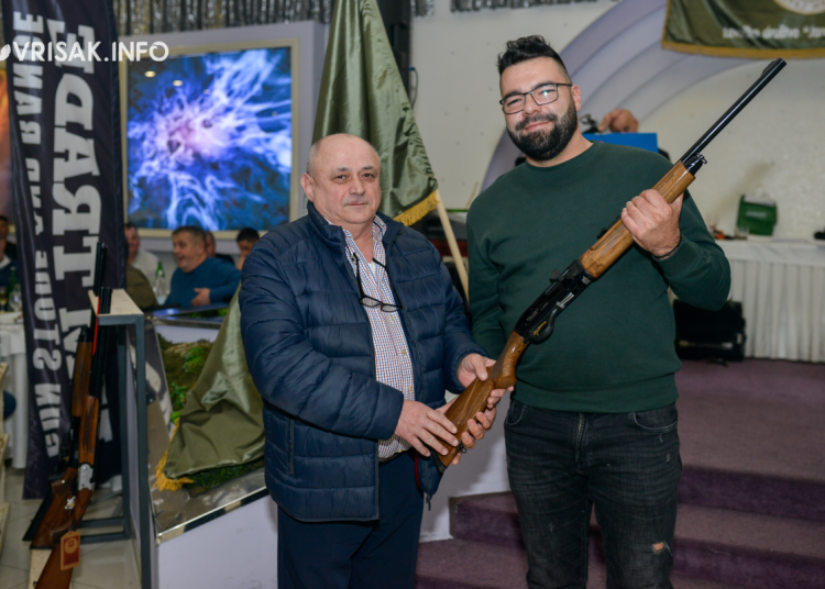 Foto: Vrisak.info / I. Kero - Lovačka večer u Mostaru