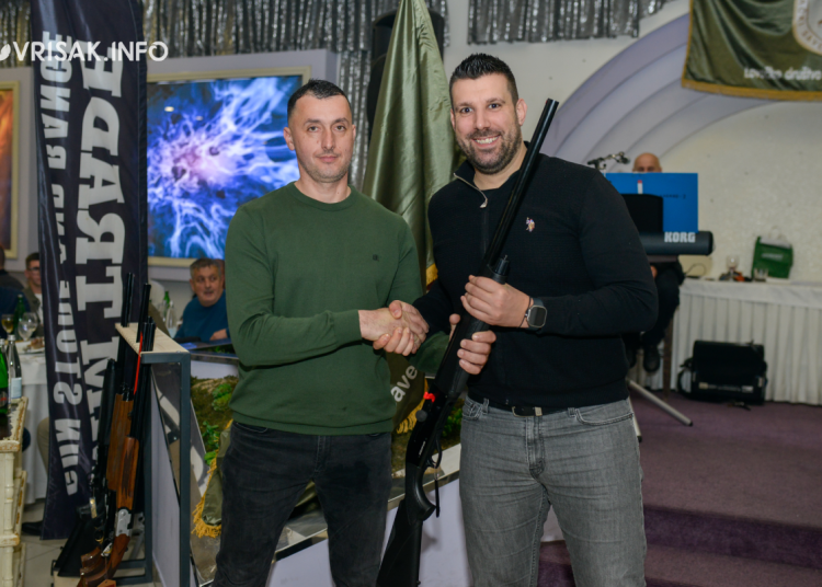 Foto: Vrisak.info / I. Kero - Lovačka večer u Mostaru