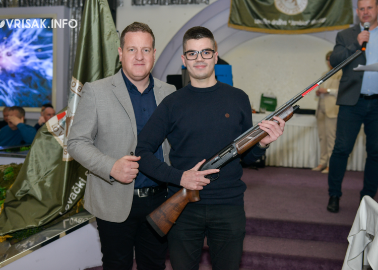 Foto: Vrisak.info / I. Kero - Lovačka večer u Mostaru