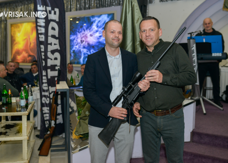 Foto: Vrisak.info / I. Kero - Lovačka večer u Mostaru