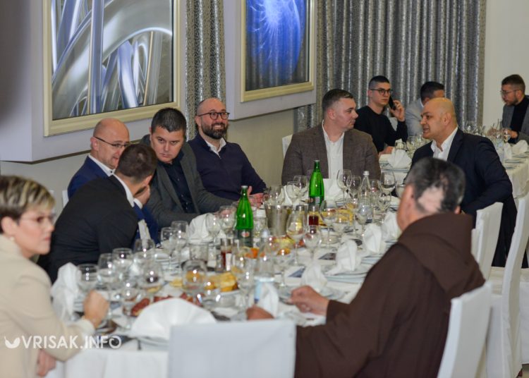 Foto: Vrisak.info / I. Kero - Lovačka večer u Mostaru