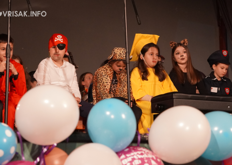 Glazbena škola Široki Brijeg održala ‘Koncert pod maskama’