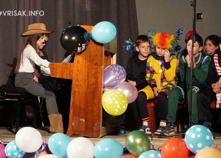 Glazbena škola Široki Brijeg održala ‘Koncert pod maskama’