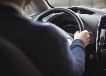 Ovo bi svaki vozač trebao pogledati: Pravilan način vožnje kroz kružni tok