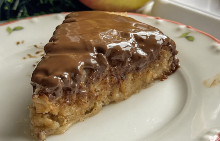 Recept za posni kolač s grizom i jabukama: Nestane brže nego što se ohladi