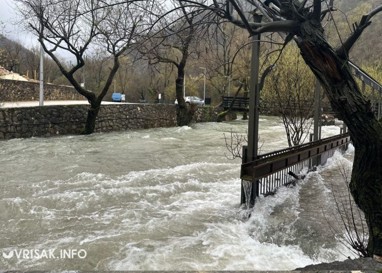 Široki Brijeg: Evo kako izgleda nabujala Lištica nakon obilne kiše