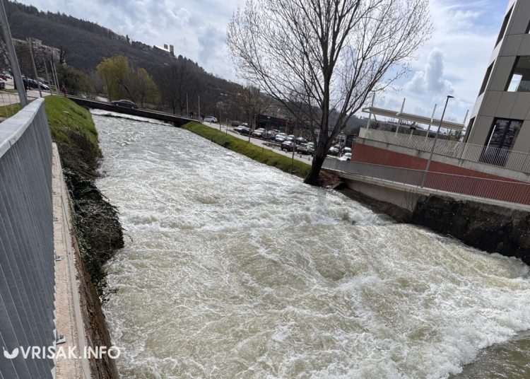 Široki Brijeg: Evo kako izgleda nabujala Lištica nakon obilne kiše