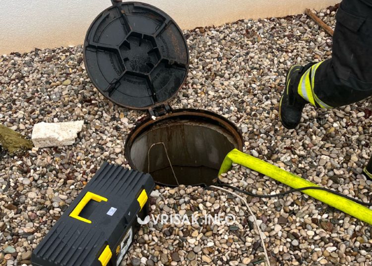 Širokobriješki vatrogasci ispumpavali vodu iz poplavljenih objekata