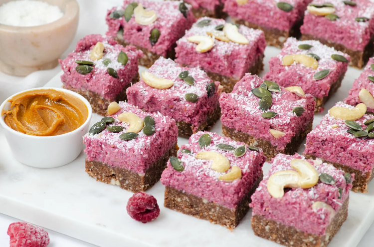 Recept za proteinske kocke s čokoladom i malinama