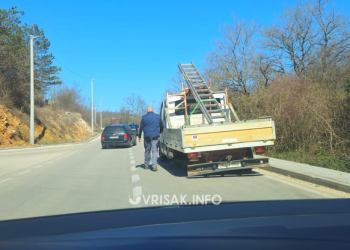 Široki Brijeg: Kamionu u vožnji otpao kotač