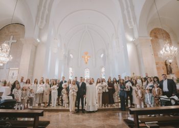 U Širokom Brijegu u jednom danu kršteno trinaestero djece