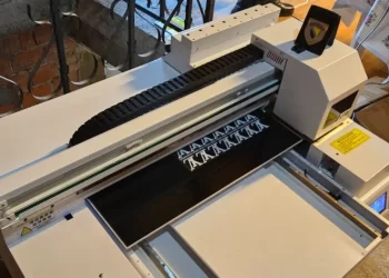 Velika akcija UNO BiH: Razbijen lanac krivotvorenja, zaplijenjena oprema vrijedna 300.000 KM