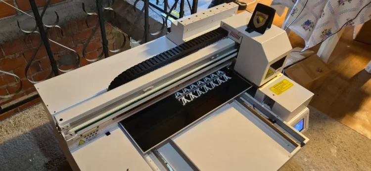 Velika akcija UNO BiH: Razbijen lanac krivotvorenja, zaplijenjena oprema vrijedna 300.000 KM