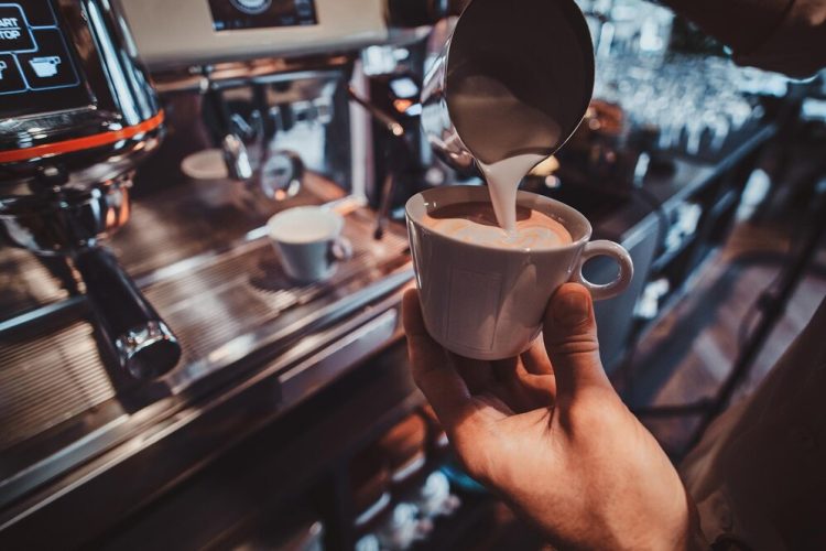Postaje li kava luksuz?! Kilogram kave od 1. travnja skuplji od 5 do 10 KM