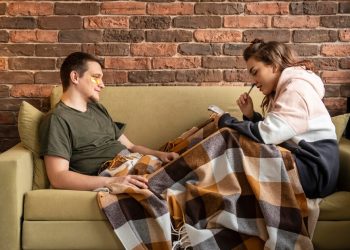 7 sigurnih znakova da mu se sviđaš