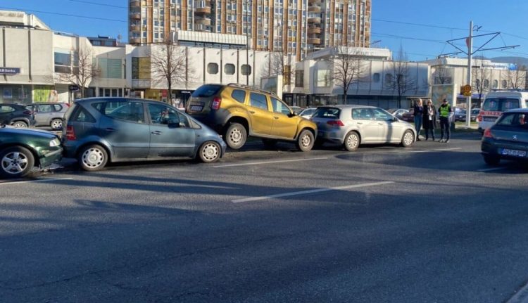 Sarajevo: Lančani sudar 10 automobila