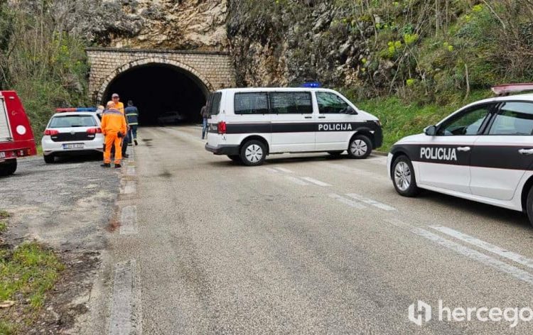 (FOTO) Teška prometna nesreća između Mostara i Čapljine