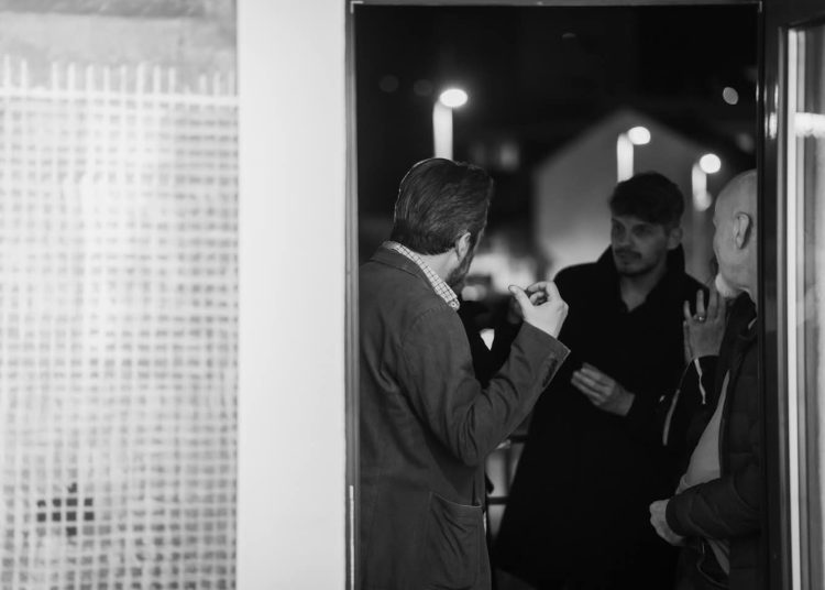 U Širokom Brijegu u galeriji Vrba otvorena je izložba slika “Molitve u bjelini”