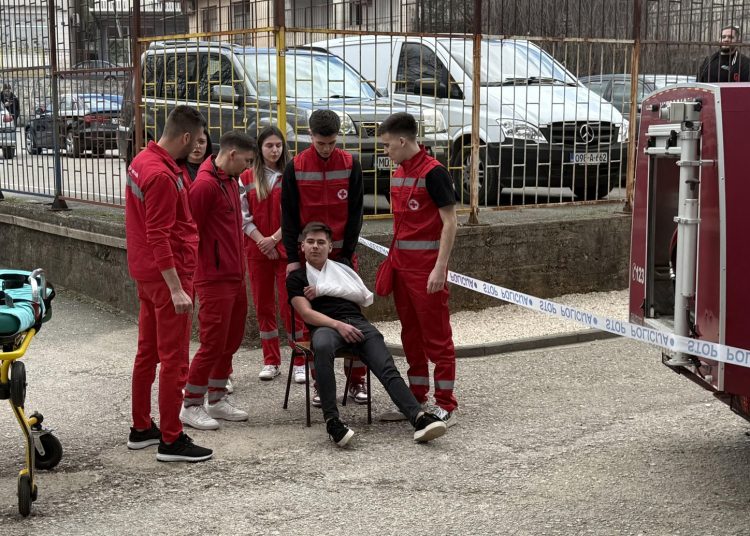 Grude: Održana edukacija zaposlenika i učenika srednje škole iz područja zaštite i spašavanja