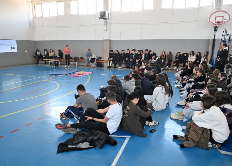 Široki Brijeg: Održana edukacija za gimnazijalce iz pružanja prve pomoći